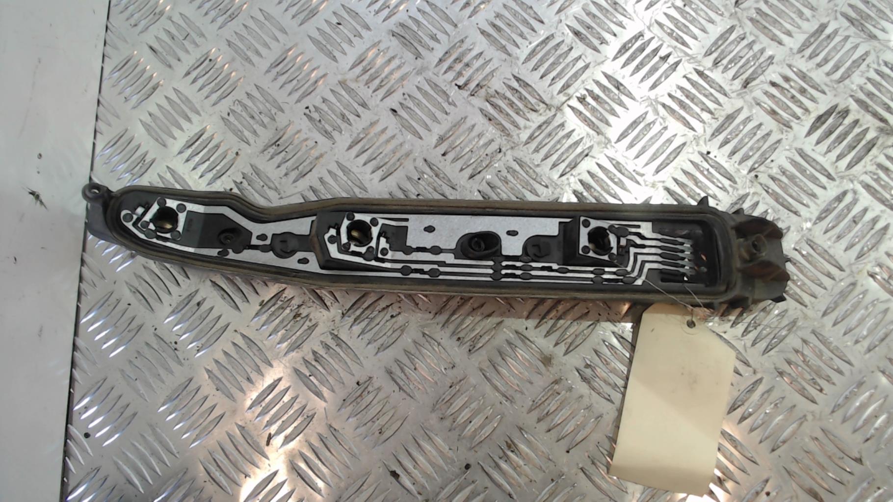 Base portalampade fanale posteriore sinistro OPEL CORSA C PHASE 1 Gasolina - 1