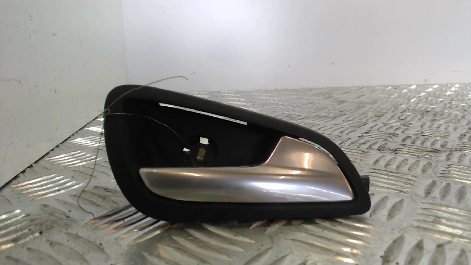 Maniglia interna anteriore destra FORD FOCUS 3 PHASE 1 Diésel - 1