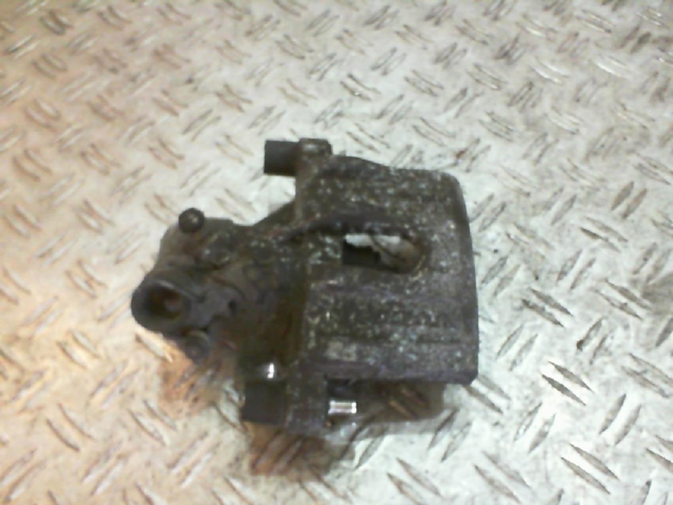 Pinza freni posteriore destra VOLVO V 40 2 PHASE 1 BREAK Diésel - 1