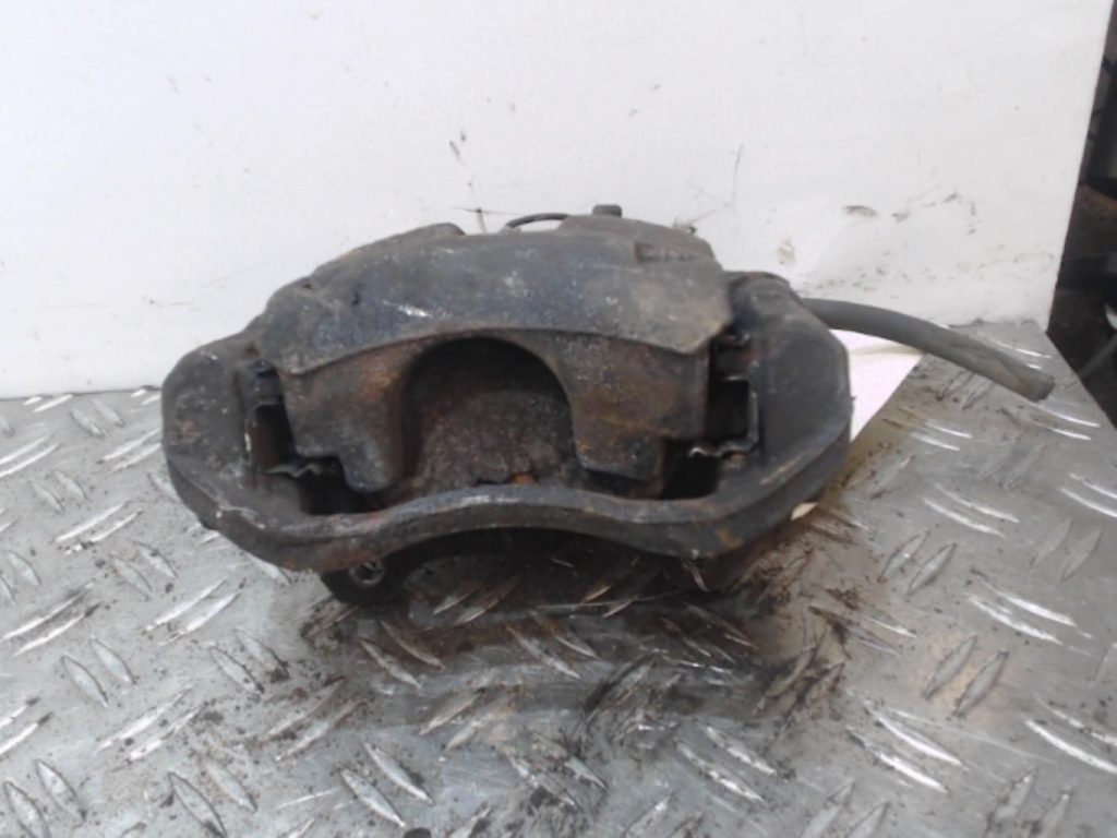 Etrier avant gauche (freinage) CITROEN NEMO Diesel - 1