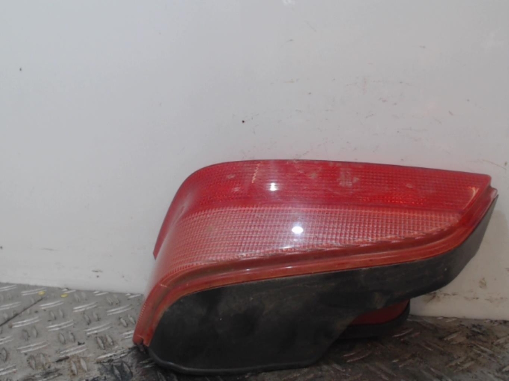 Fanale posteriore principale destro (luci) PEUGEOT 106 PHASE 2 Diésel - 1