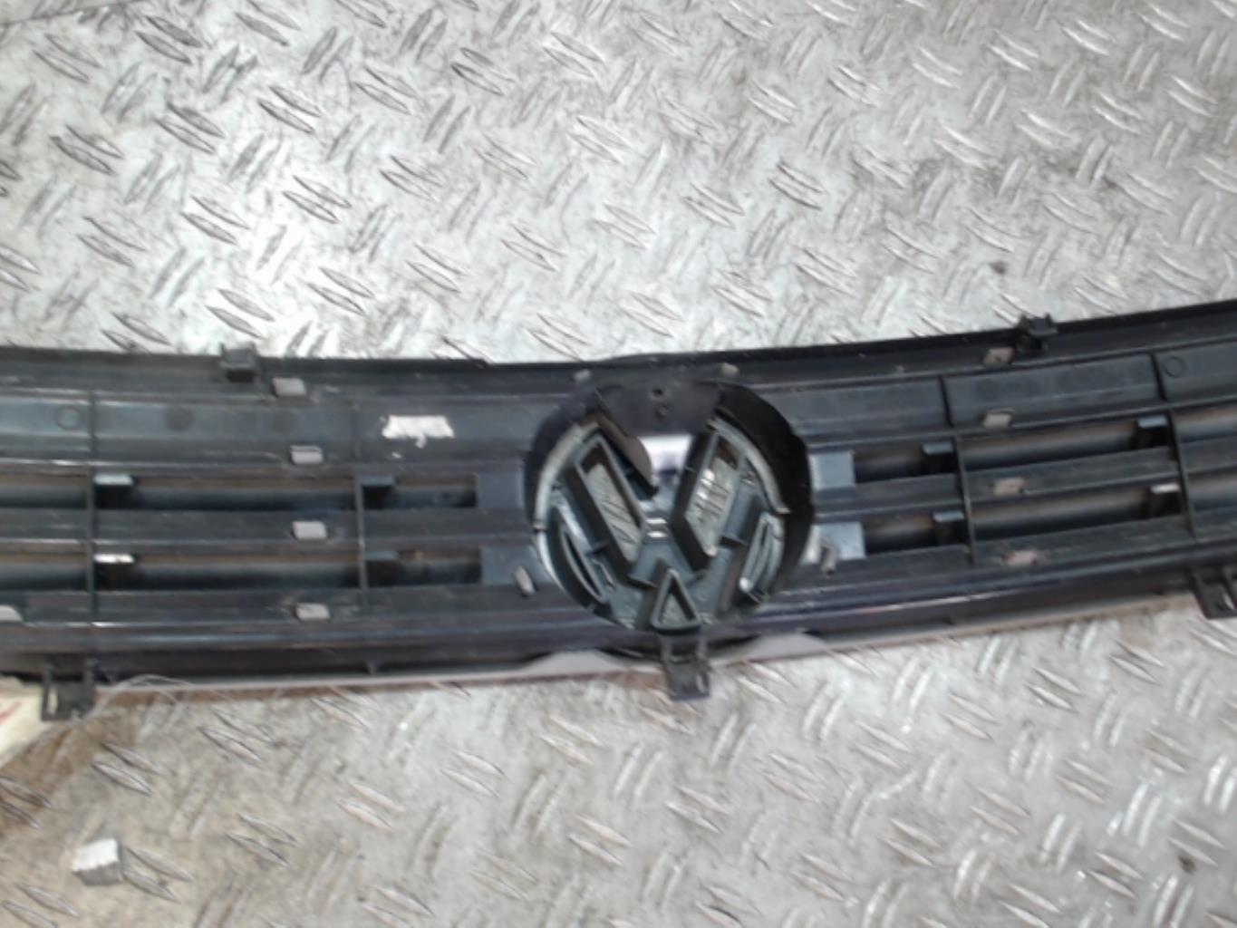 Calandre VOLKSWAGEN POLO 3 PHASE 2 Essence - 1