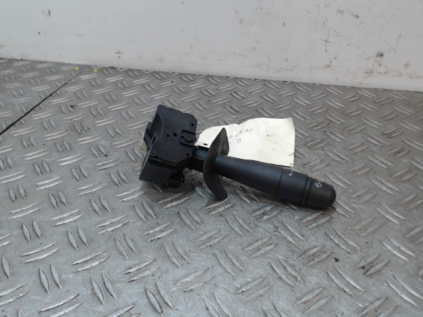 Commodo d'essuie glaces RENAULT CLIO 2 PHASE 2 Diesel - 1