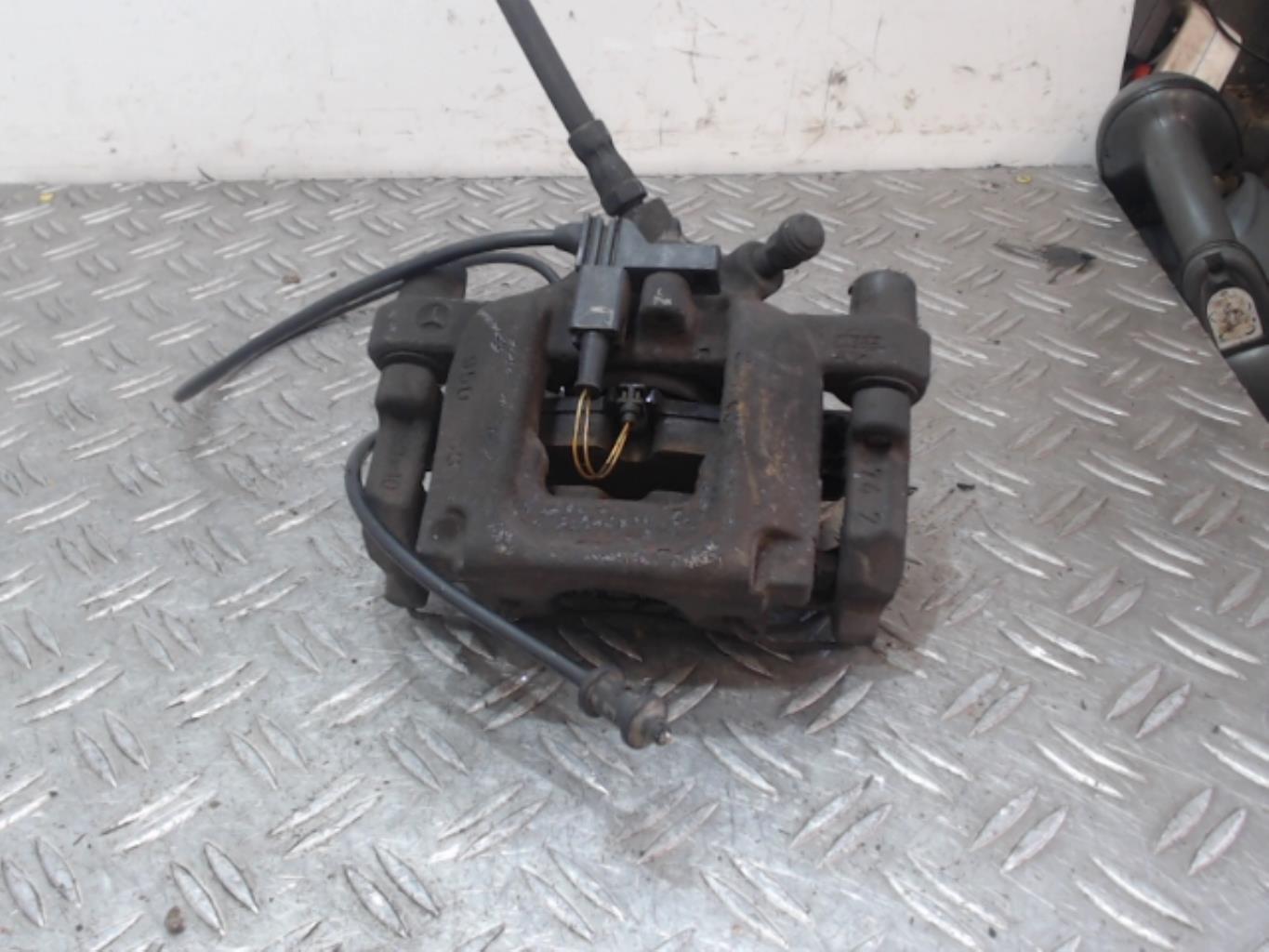 Pinza freni posteriore destra MERCEDES CLASSE C 204 PHASE 1 Diésel - 1