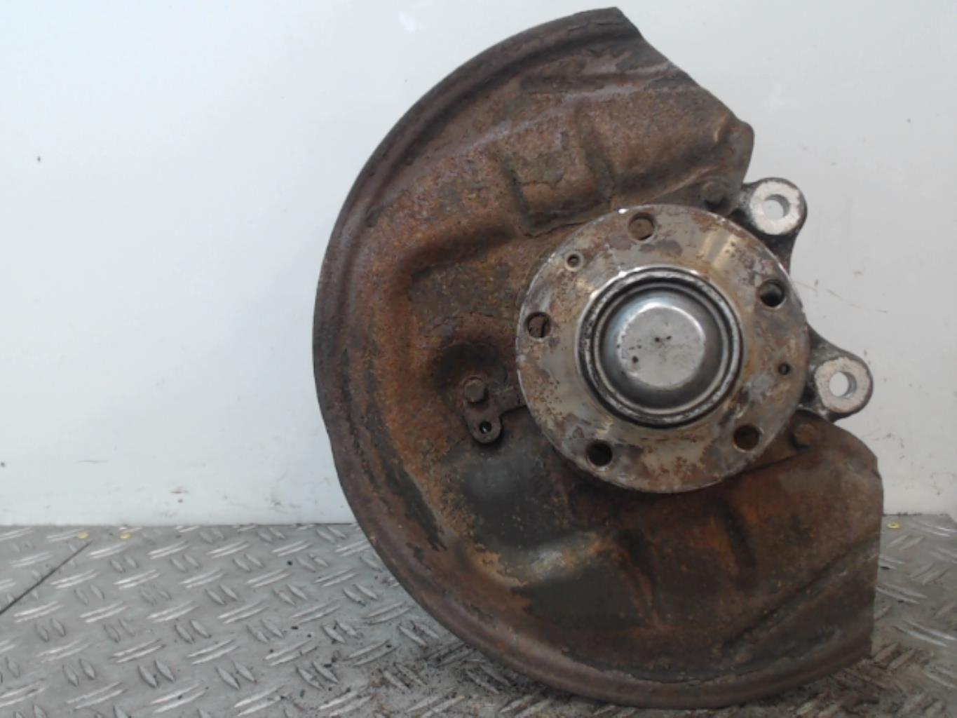 Mozzo posteriore destro PEUGEOT 407 PHASE 1 Diésel - 1