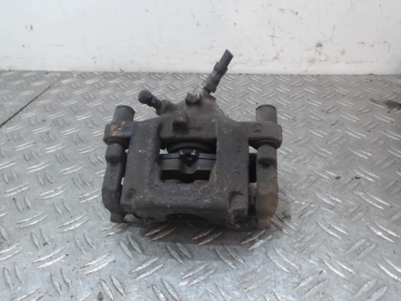Pinza freni posteriore sinistra MERCEDES CLASSE C 204 PHASE 1 Diésel - 1