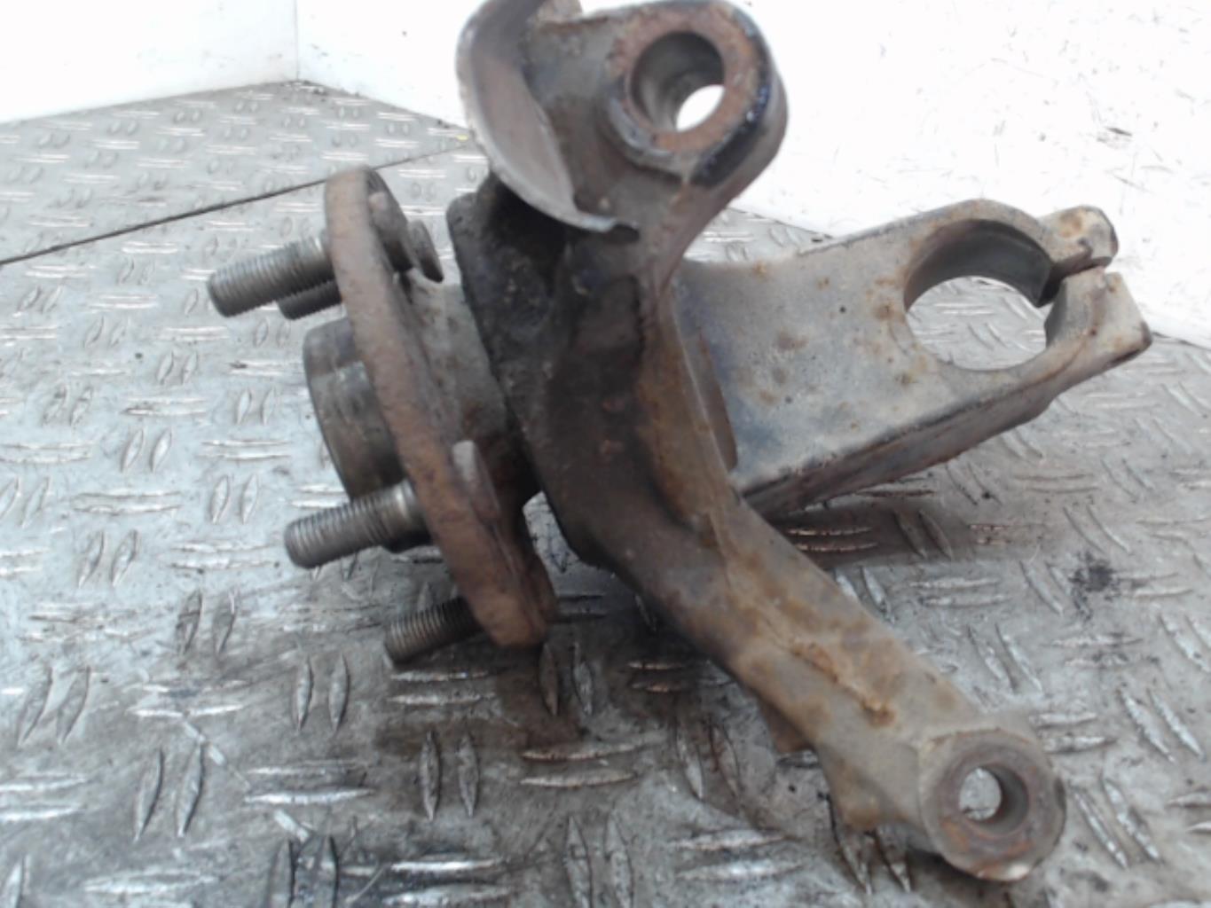 Moyeu avant droit FORD C-MAX 1 PHASE 1 Diesel - 1