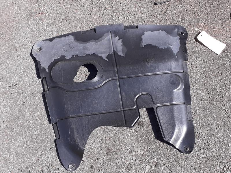 Cache sous moteur BMW SERIE 3 E46  - 1