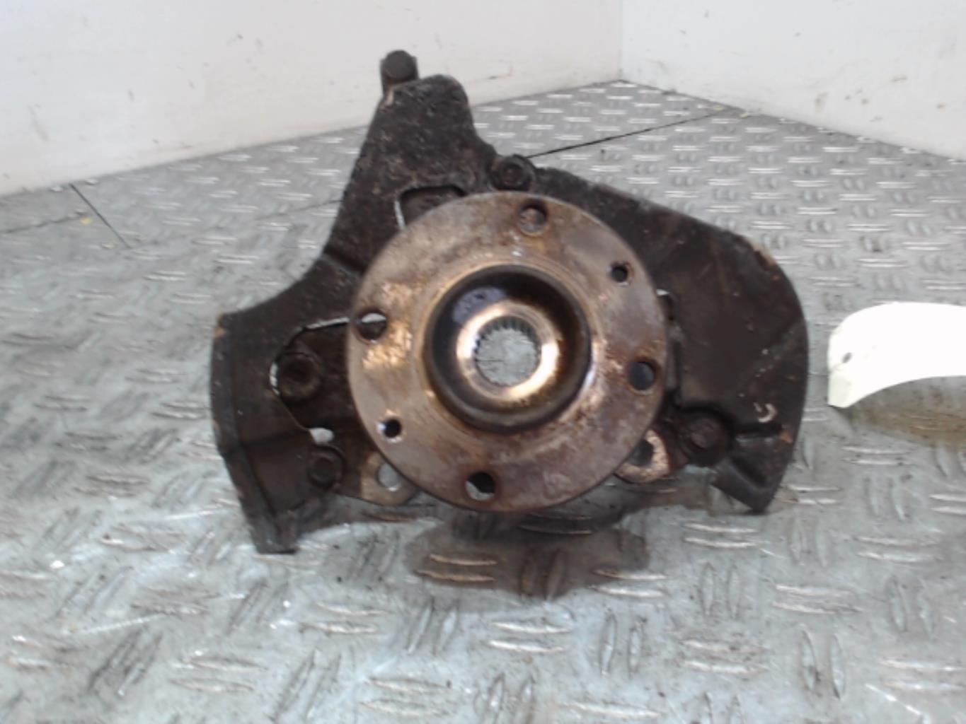 Mozzo anteriore sinistro FIAT PANDA 2 PHASE 1 Gasolina - 1