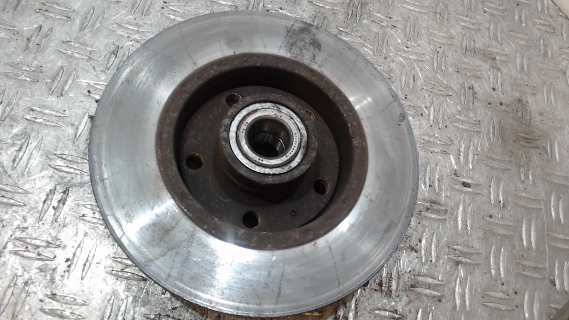Tamburo posteriore sinistro VOLKSWAGEN POLO 5 PHASE 1 Diésel - 1