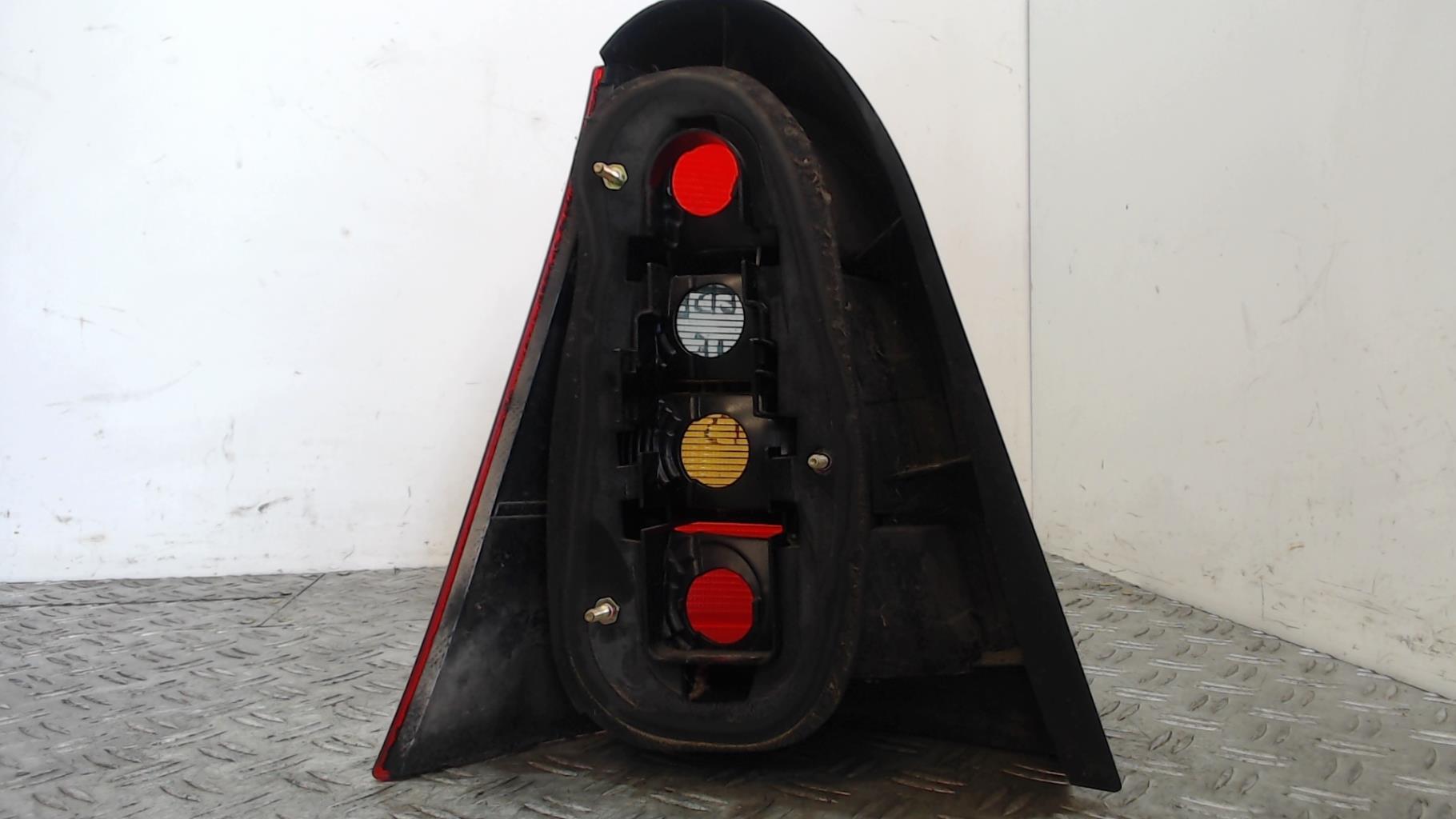 Fanale posteriore principale destro (luci) MERCEDES CLASSE A 168 PHASE 1 Gasolina - 1
