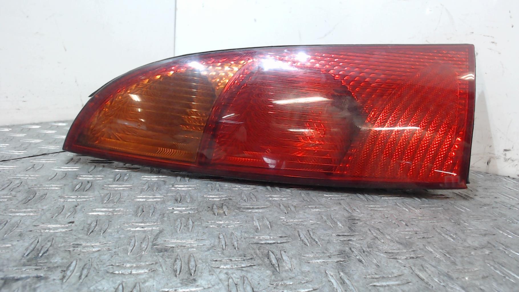 Feu arriere principal gauche (feux) FORD FOCUS 1 Diesel - 1
