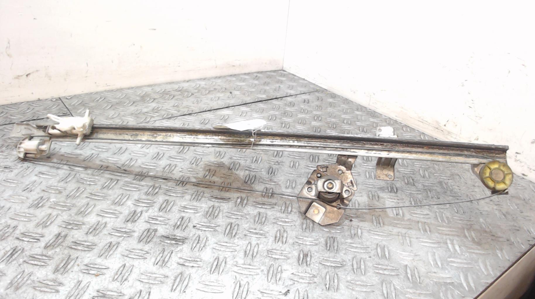 Alzacristalli manuale anteriore destro PEUGEOT BOXER 1 Diésel - 1
