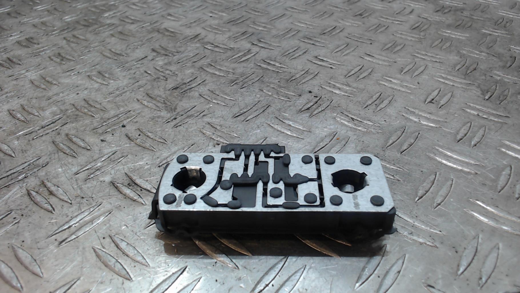 Base portalampade fanale posteriore destro SEAT CORDOBA 1 PHASE 2 Gasolina - 1