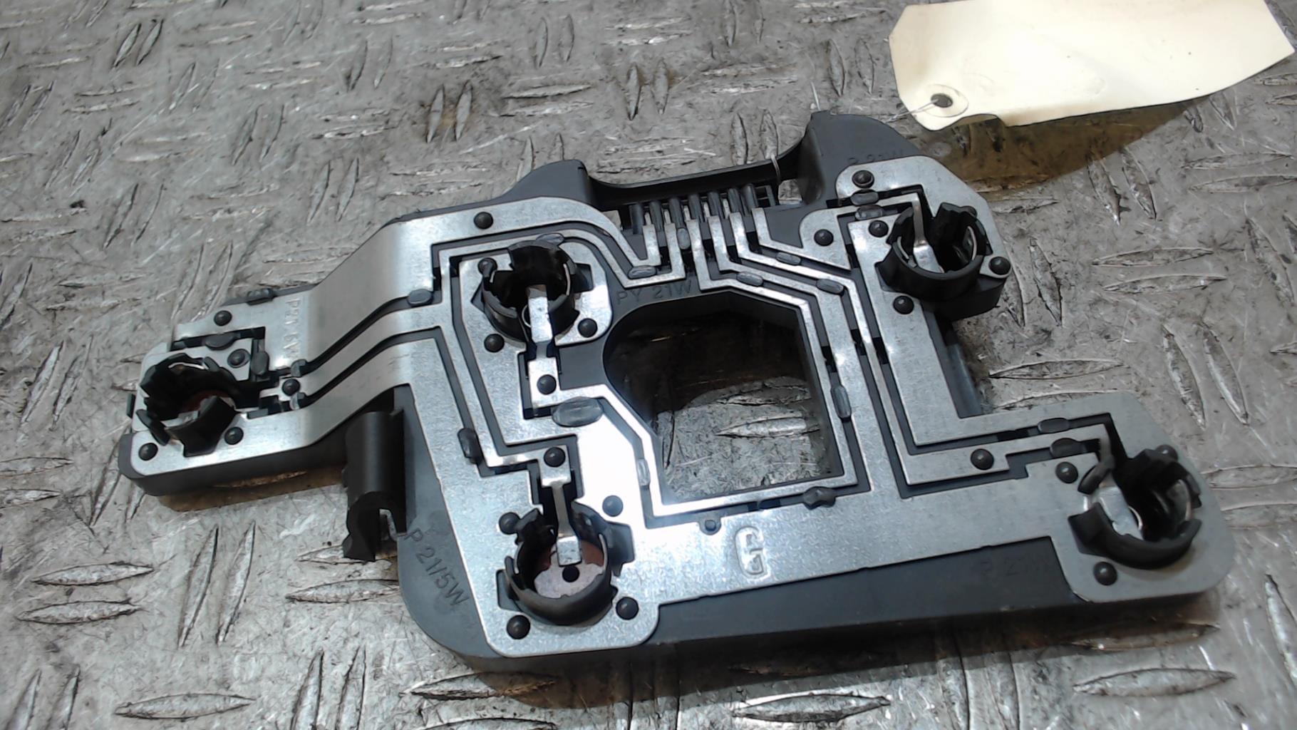 Base portalampade fanale posteriore sinistro CITROEN XSARA PHASE 1 COUPE Diésel - 1