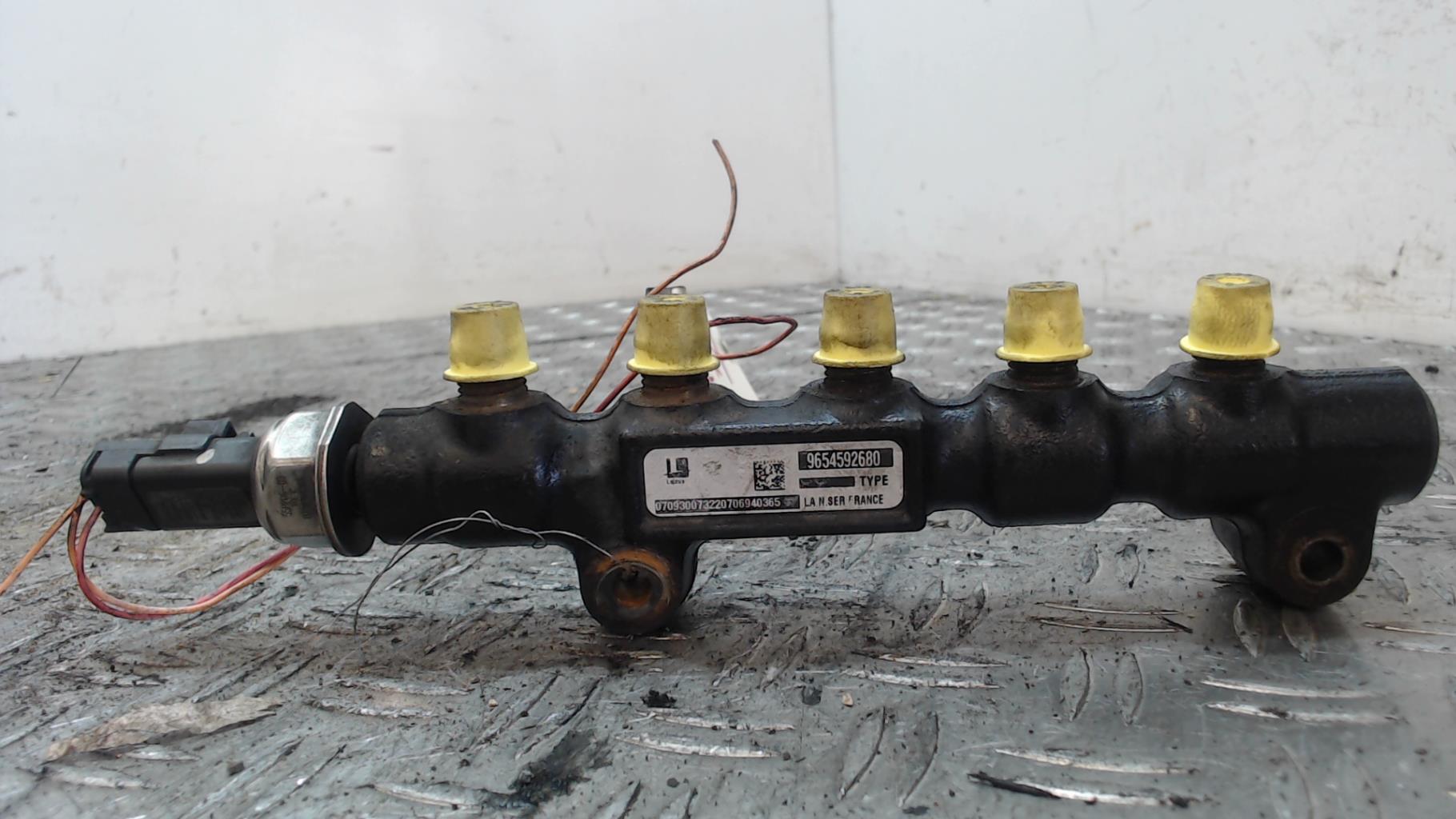 Rampe injection PEUGEOT 307 PHASE 2 Diesel - 1