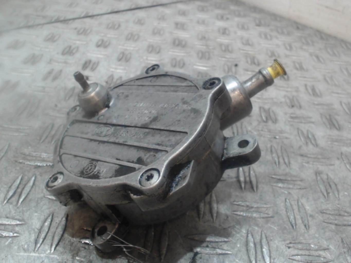 Pompe à vide BMW SERIE 7 E65 PHASE 1 Essence - 1