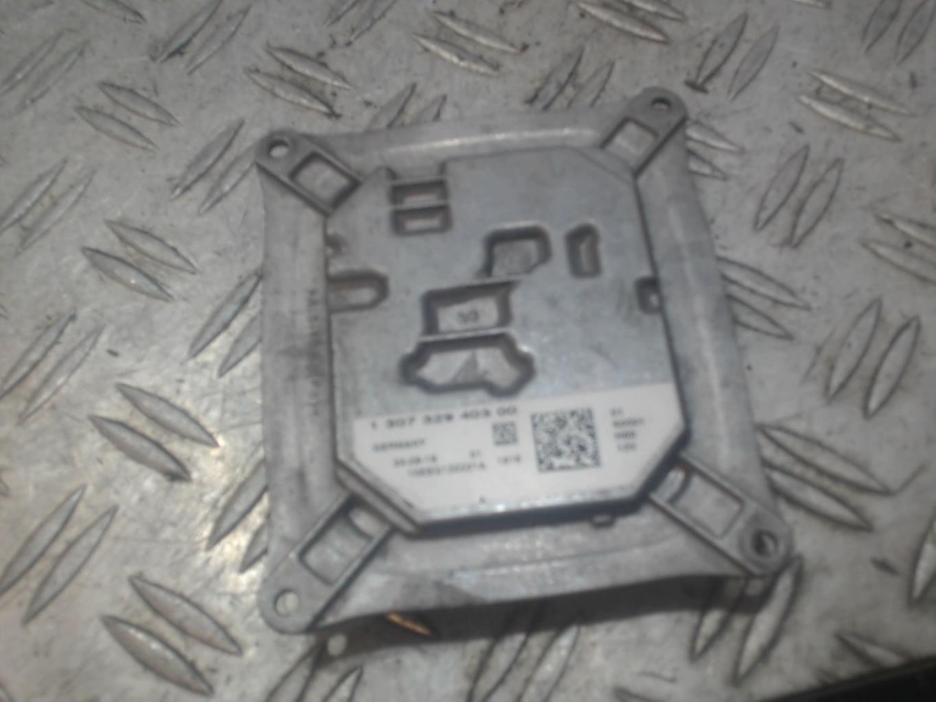 Boitier xenon PEUGEOT 308 2 PHASE 2 Diesel - 1