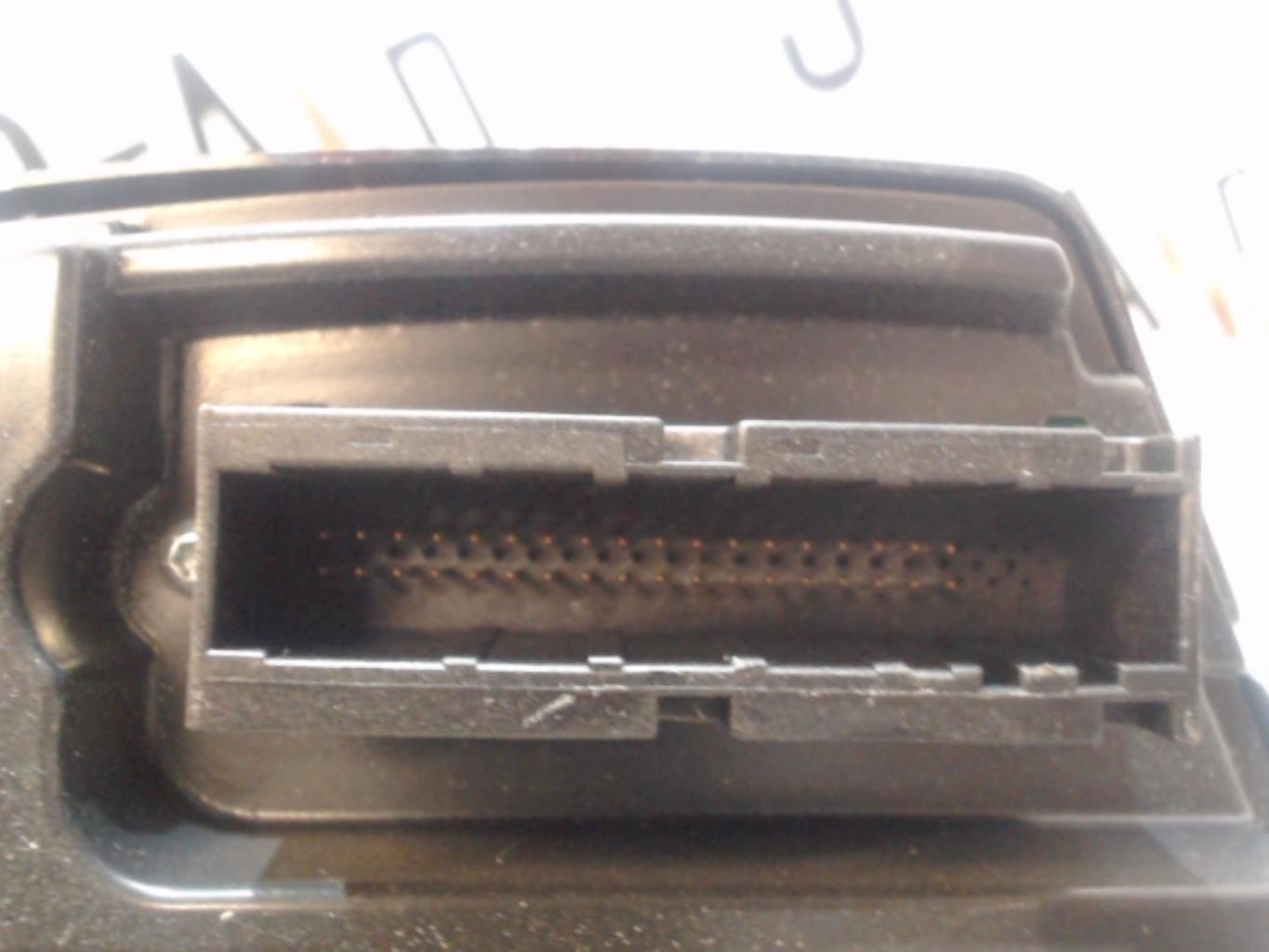 Compteur OPEL ZAFIRA B PHASE 1 Diesel - 1