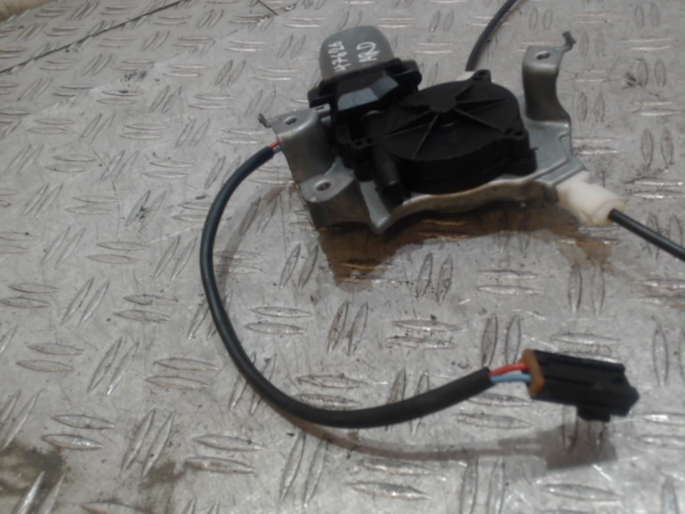 Alzacristalli elettrico posteriore destro NISSAN PRIMERA 2 PHASE 2 Gasolina - 1