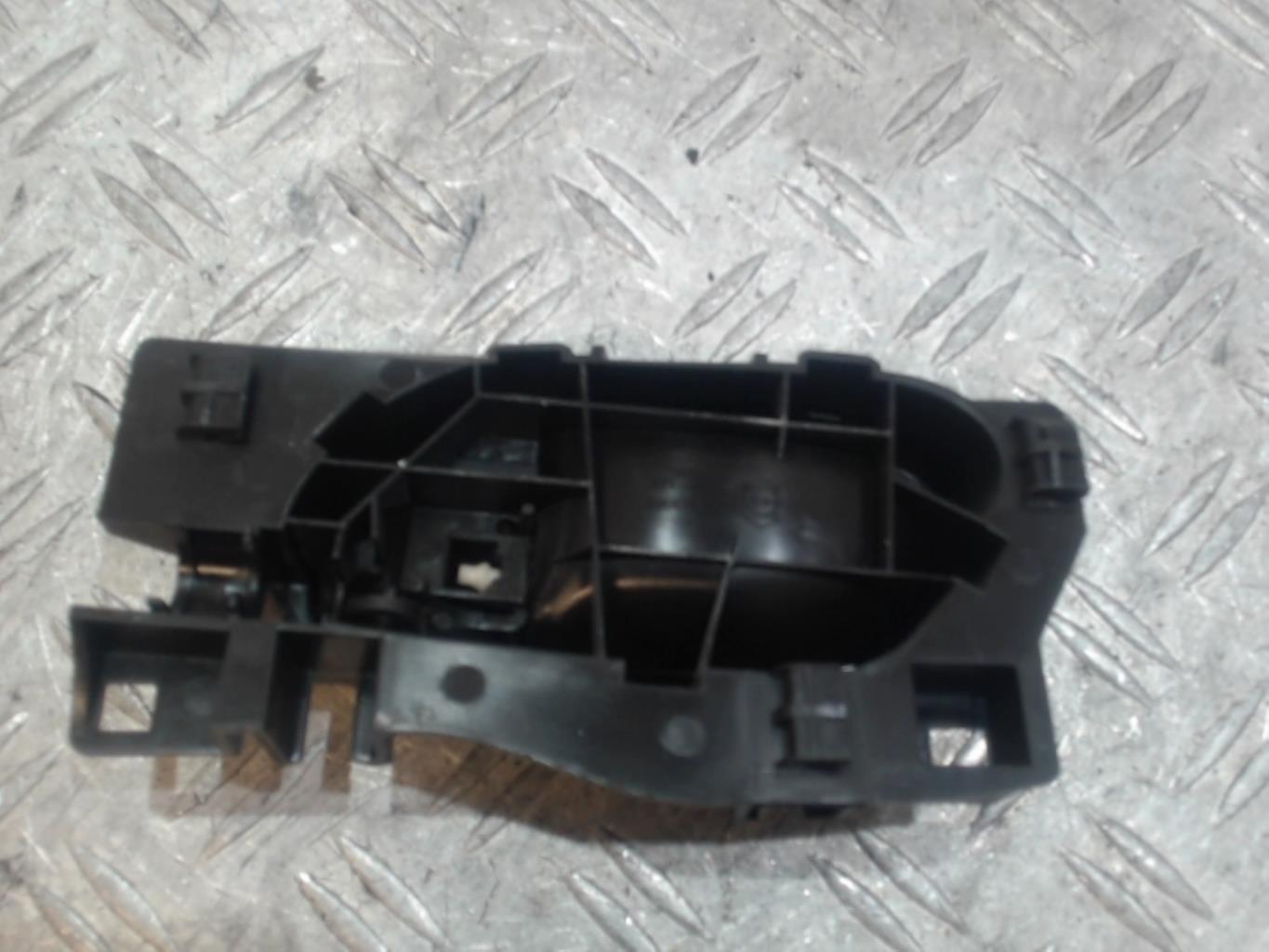 Maniglia interna anteriore destra PEUGEOT PARTNER 2 PHASE 2 Diésel - 1