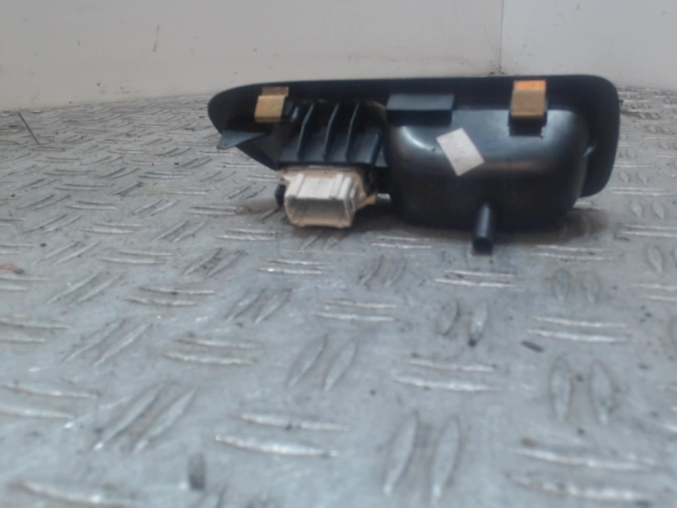 Interruttore lavacristalli posteriore sinistro RENAULT LAGUNA 2 PHASE 2 BREAK Diésel - 1