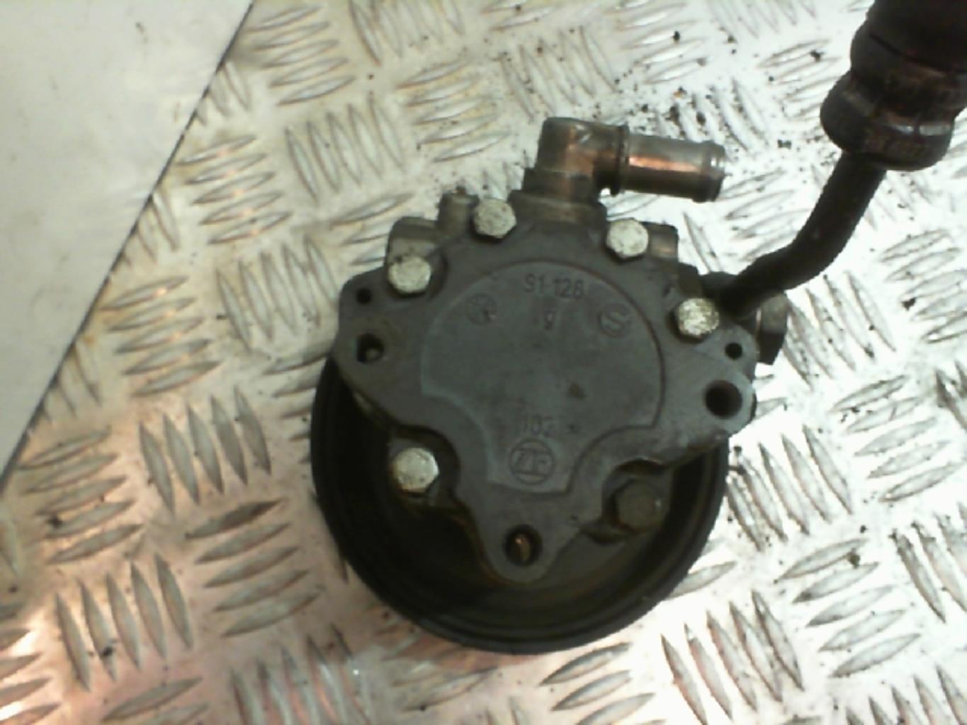 Pompe de direction AUDI A6 3 AVANT PHASE 1 BREAK Diesel - 1