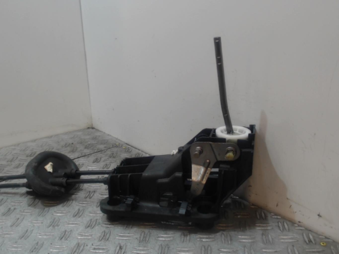 Cable levier de vitesses CITROEN C4 1 PHASE 2 Essence - 1