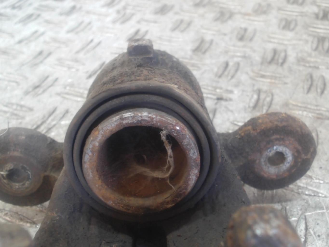 Pinza freni posteriore sinistra BMW SERIE 1 E87 PHASE 2 Diésel - 1