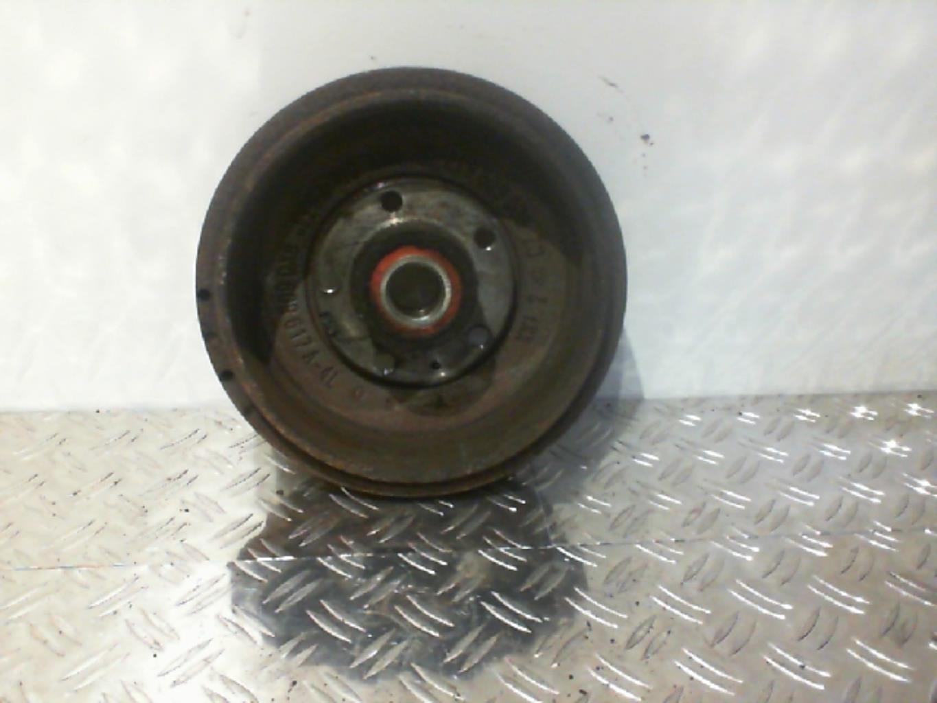 Mozzo posteriore destro VOLKSWAGEN FOX Gasolina - 1
