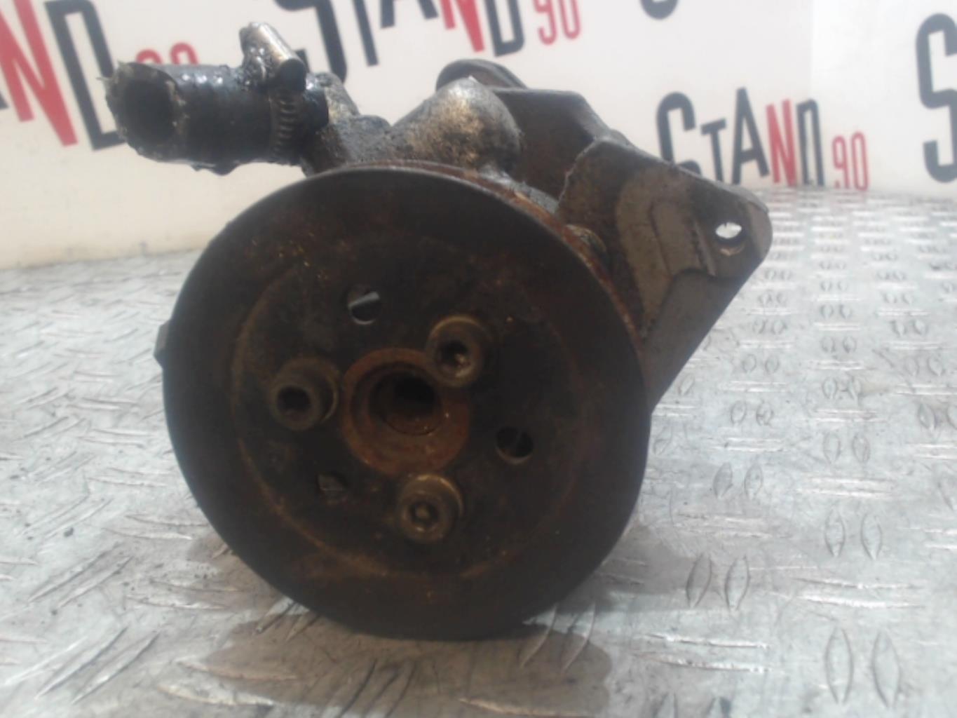 Pompe de direction VOLKSWAGEN VENTO Diesel - 1