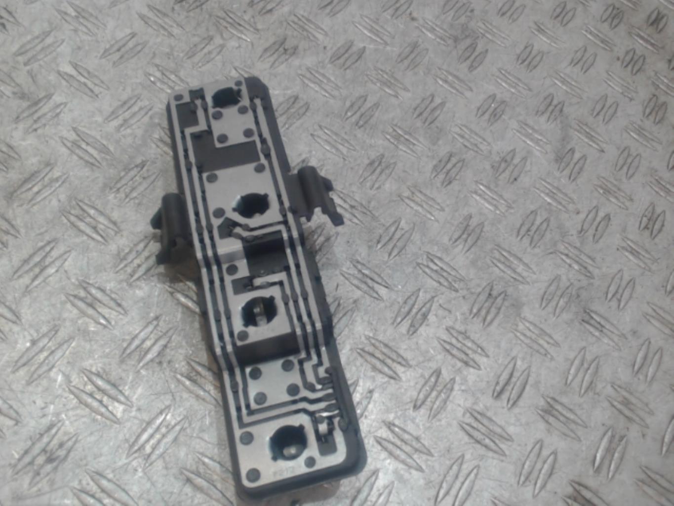 Base portalampade fanale posteriore sinistro CITROEN XSARA PICASSO PHASE 2 Gasolina - 1