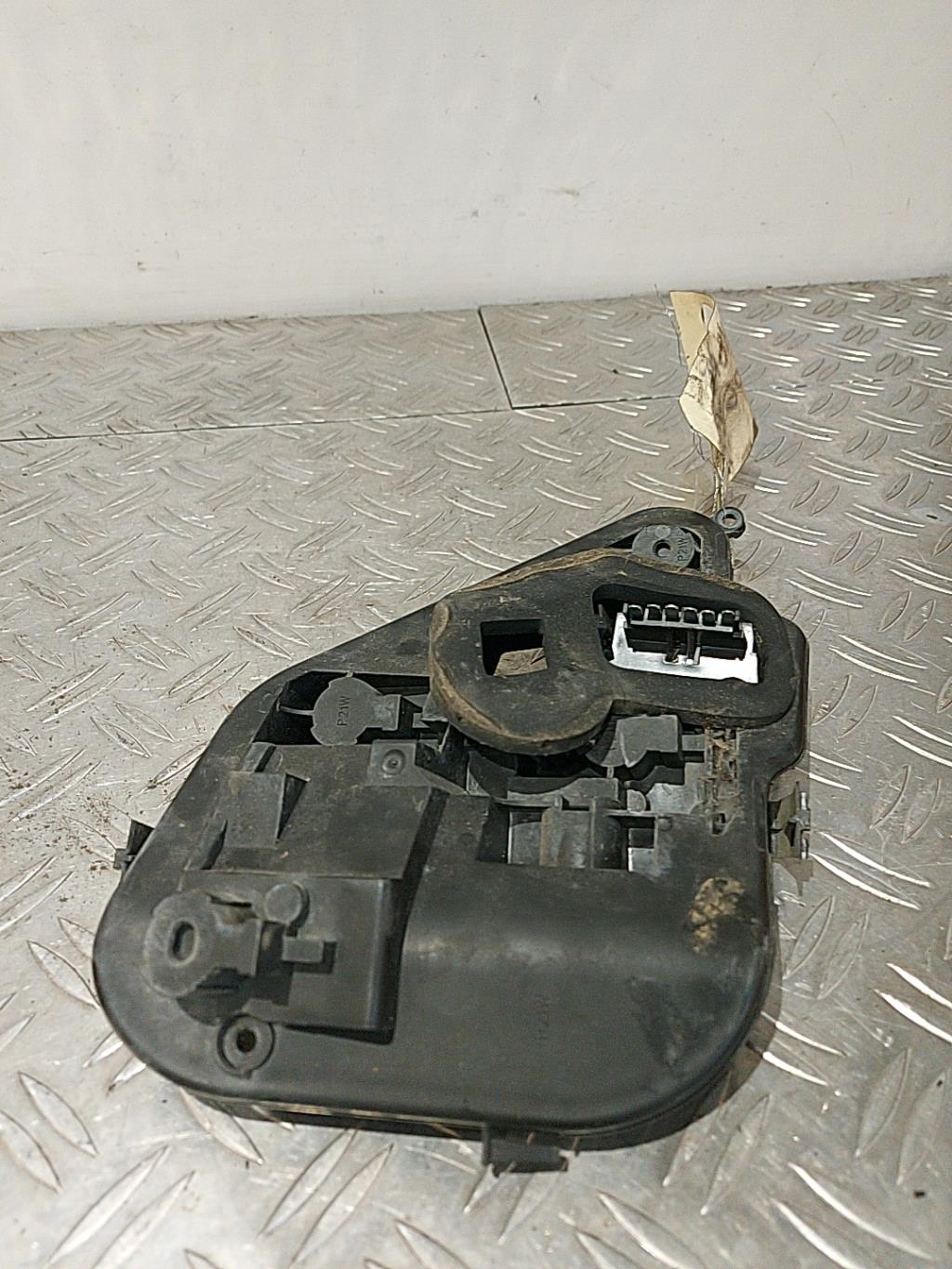 Base portalampade fanale posteriore destro OPEL ASTRA H PHASE 1 Gasolina - 1