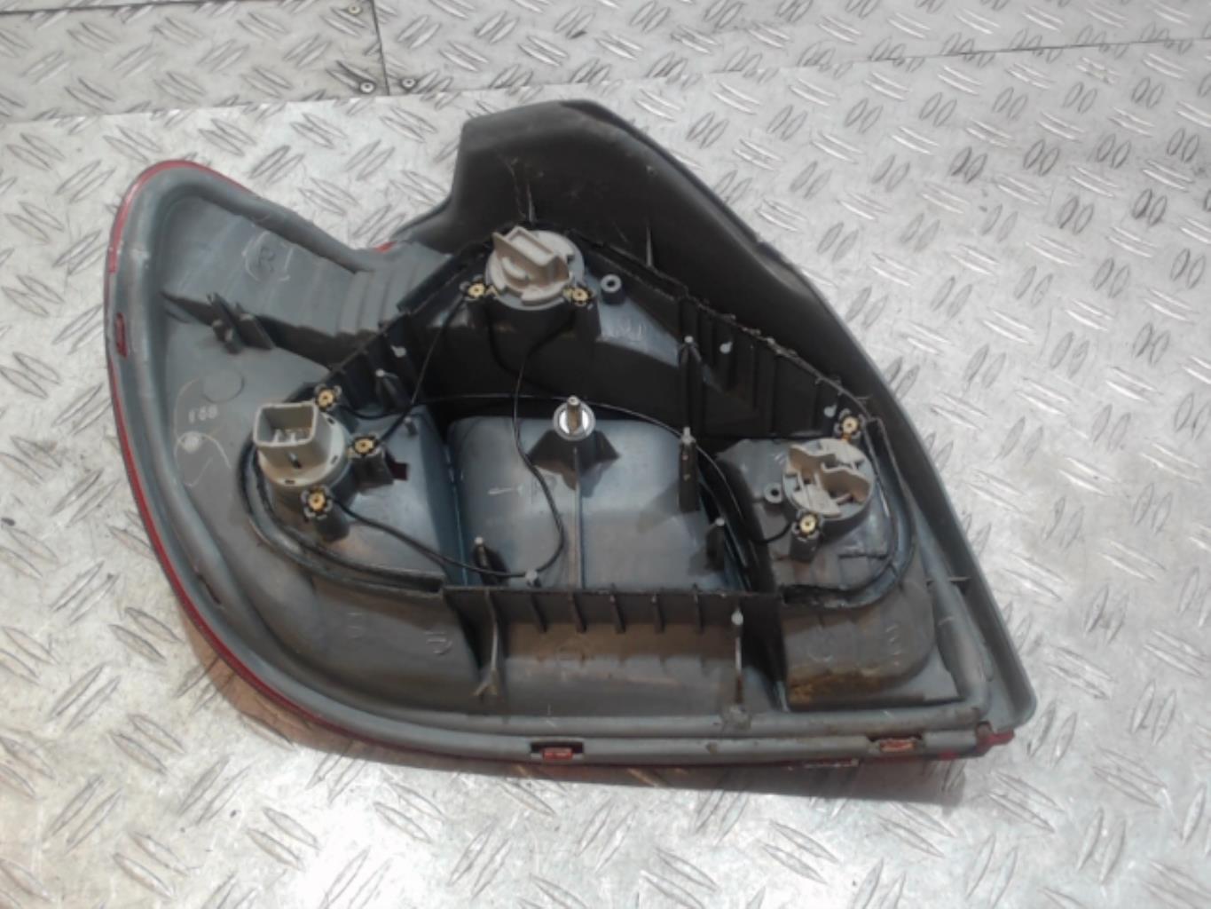 Fanale posteriore principale destro (luci) TOYOTA YARIS 1 PHASE 1 Gasolina - 1