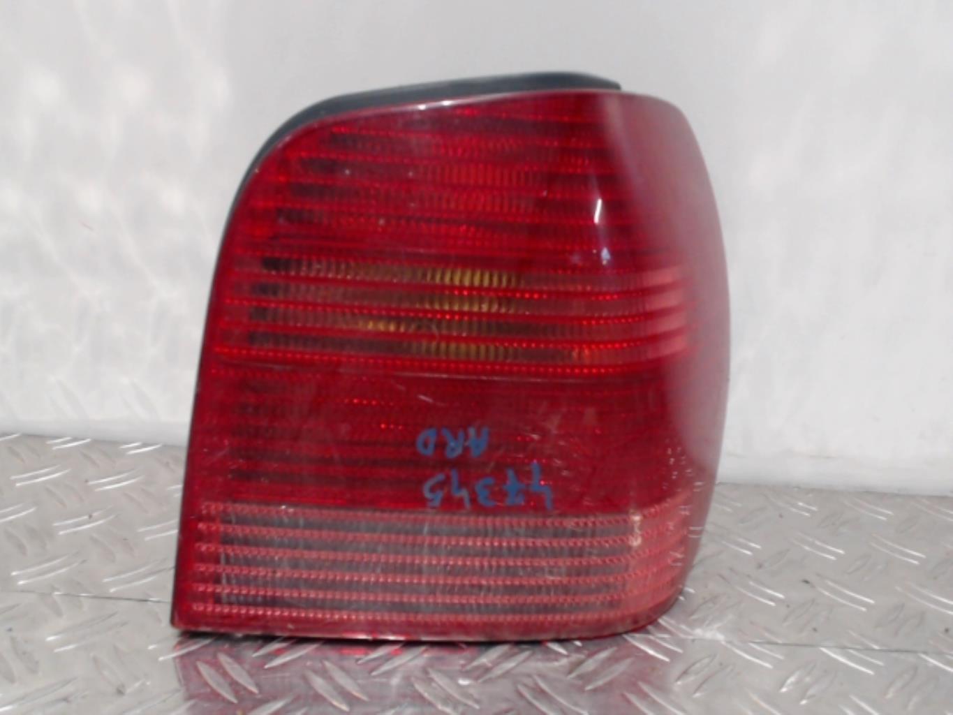 Fanale posteriore principale destro (luci) VOLKSWAGEN POLO 3 PHASE 2 Diésel - 1