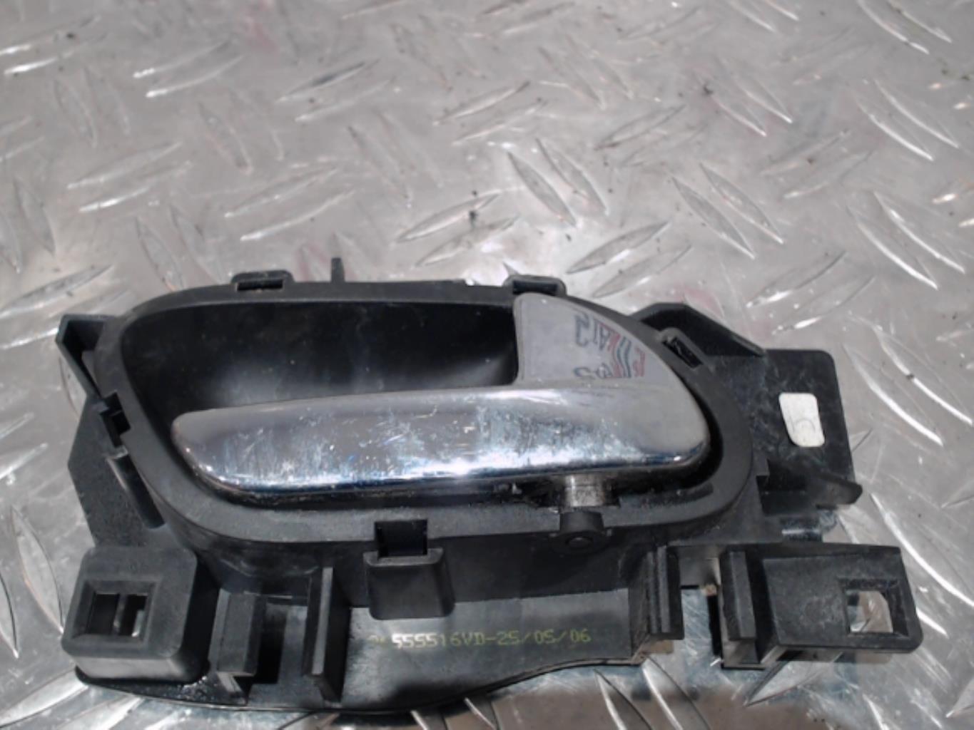 Maniglia interna anteriore destra PEUGEOT 207 PHASE 1 Gasolina - 1