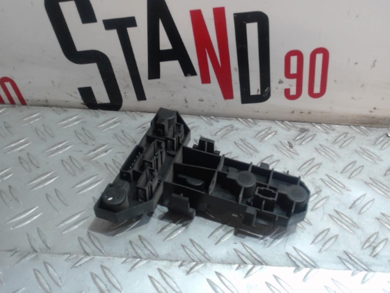 Base portalampade fanale posteriore destro VOLKSWAGEN GOLF 4 Diésel - 1