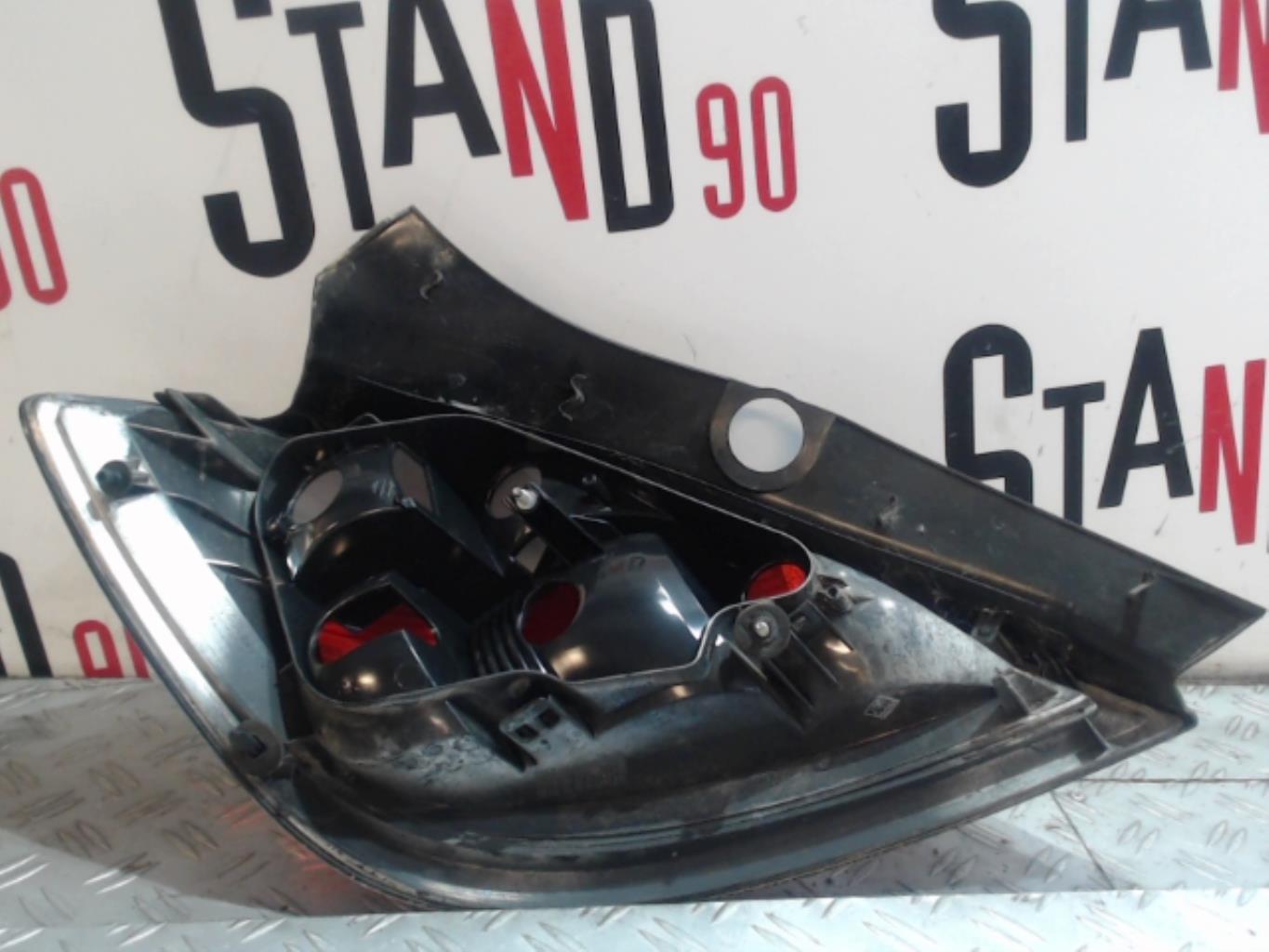 Fanale posteriore principale destro (luci) OPEL ASTRA H PHASE 1 Diésel - 1