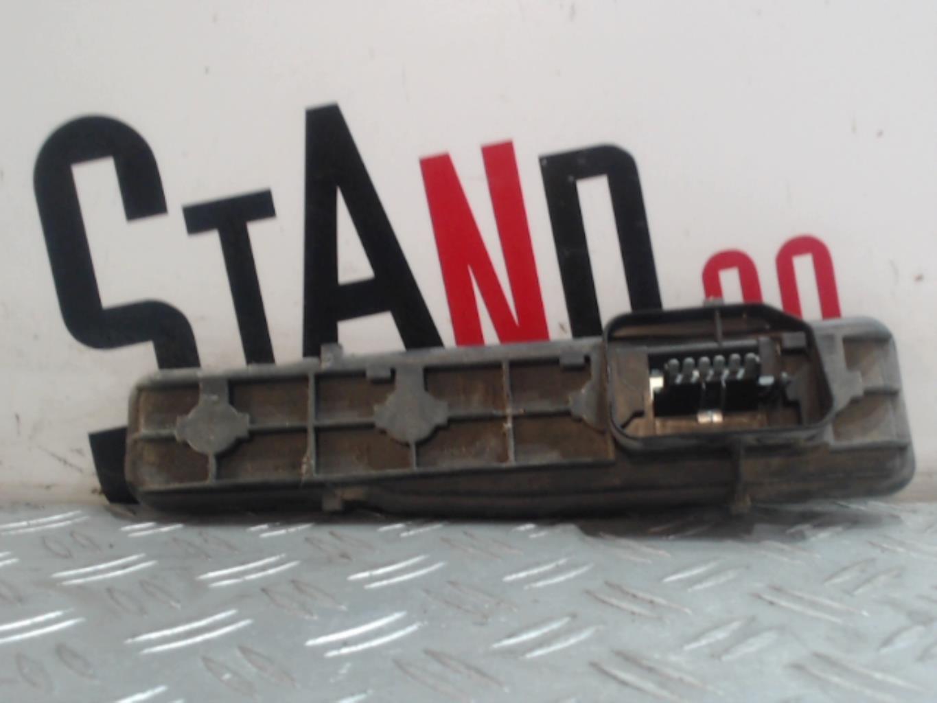 Base portalampade fanale posteriore destro OPEL ASTRA G BREAK Gasolina - 1