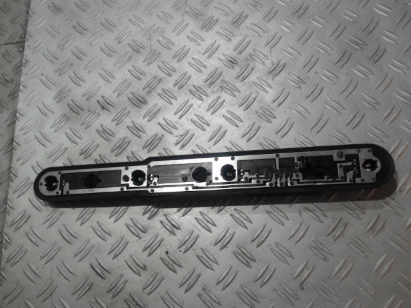 Base portalampade fanale posteriore sinistro FORD C-MAX 1 PHASE 2 Diésel - 1