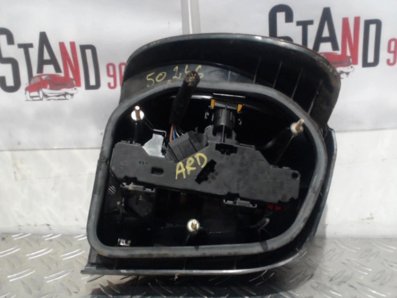 Fanale posteriore principale destro (luci) VOLKSWAGEN POLO 3 PHASE 1 Gasolina - 1