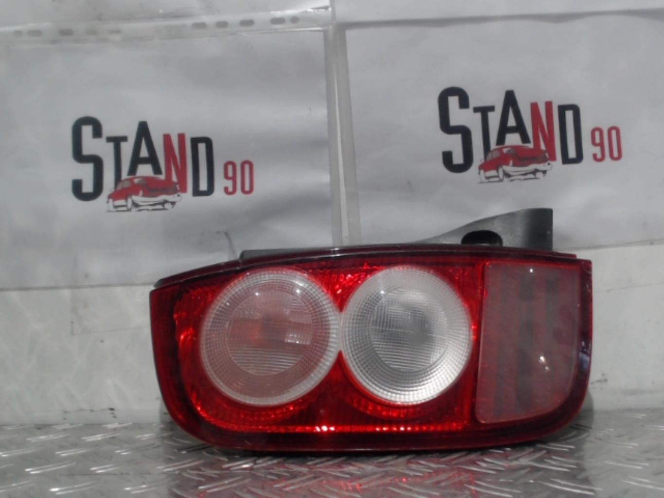 Fanale posteriore principale sinistro (luci) NISSAN MICRA 3 PHASE 1 Gasolina - 1