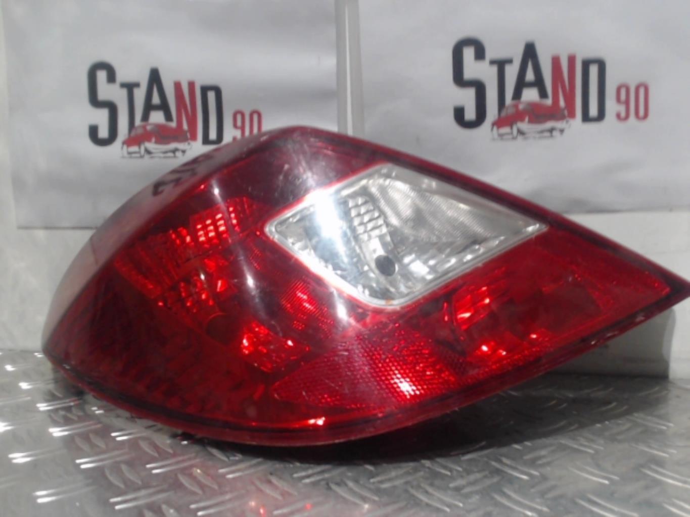 Fanale posteriore principale sinistro (luci) OPEL CORSA C PHASE 2 Diésel - 1