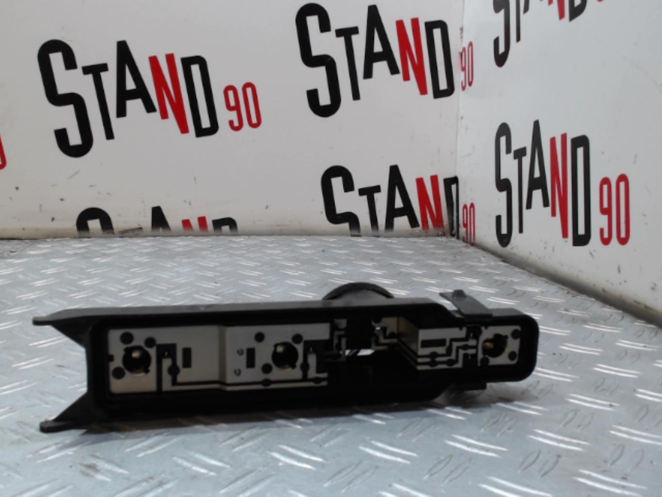 Base portalampade fanale posteriore destro FORD FOCUS 1  - 1