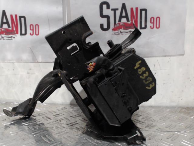 Bloc ABS (freins anti-blocage) AUDI A4 2 AVANT PHASE 1 BREAK Diesel - 1
