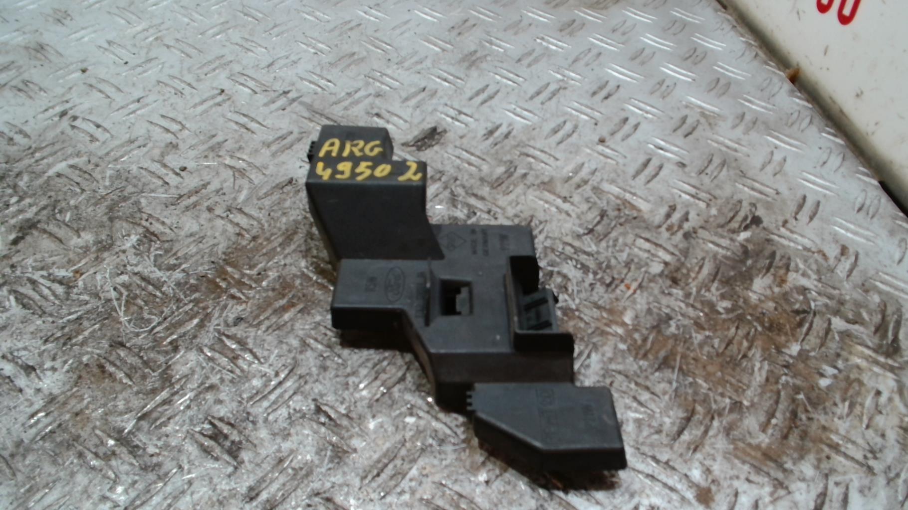 Base portalampade fanale posteriore sinistro FORD KA 1  - 1