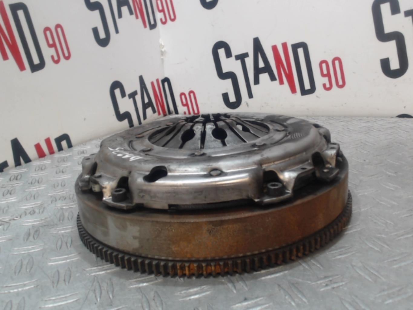 Embrayage PEUGEOT 307 PHASE 1 BREAK Diesel - 1