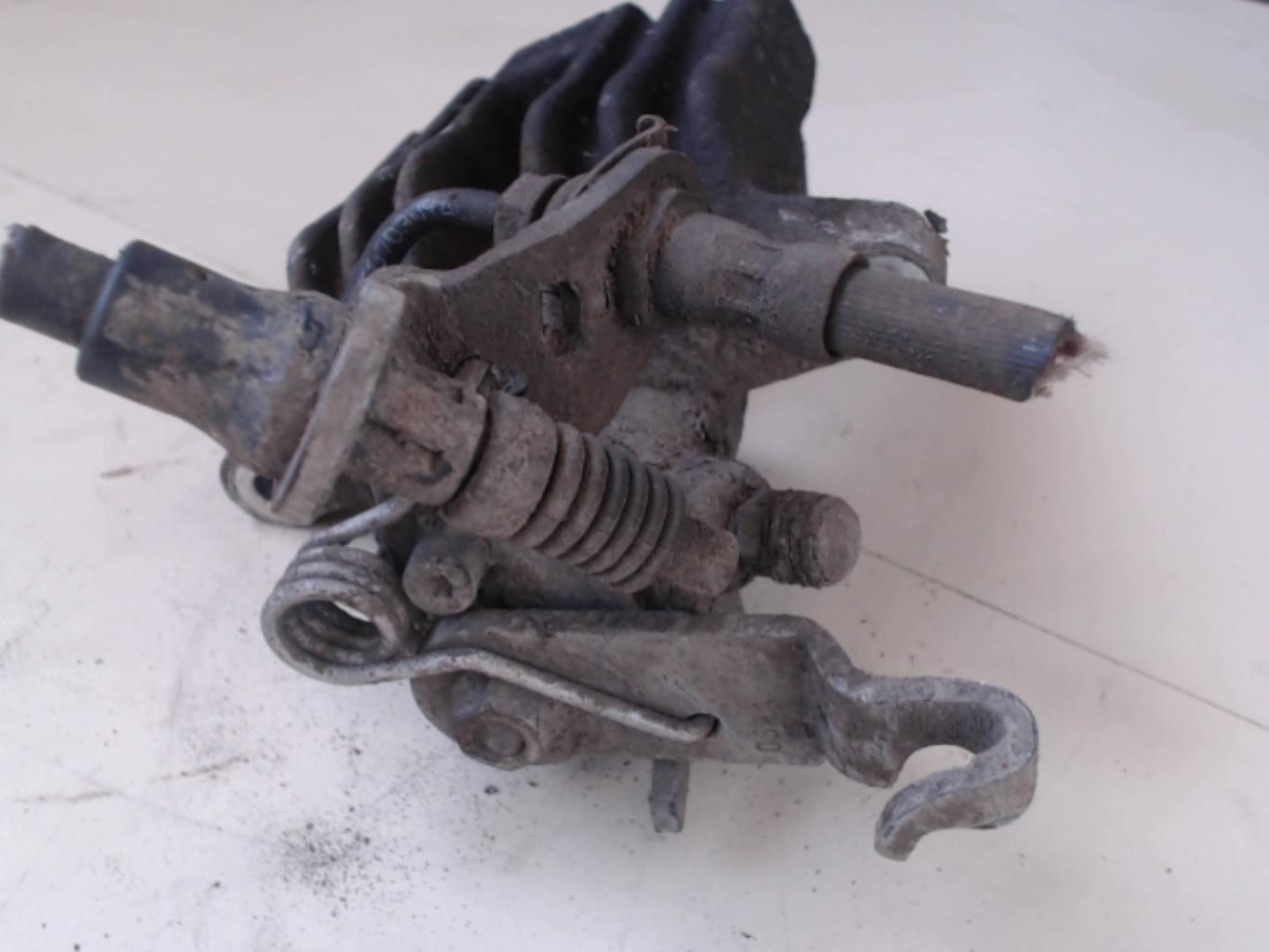 Pinza freni posteriore destra VOLKSWAGEN GOLF 6 Diésel - 1