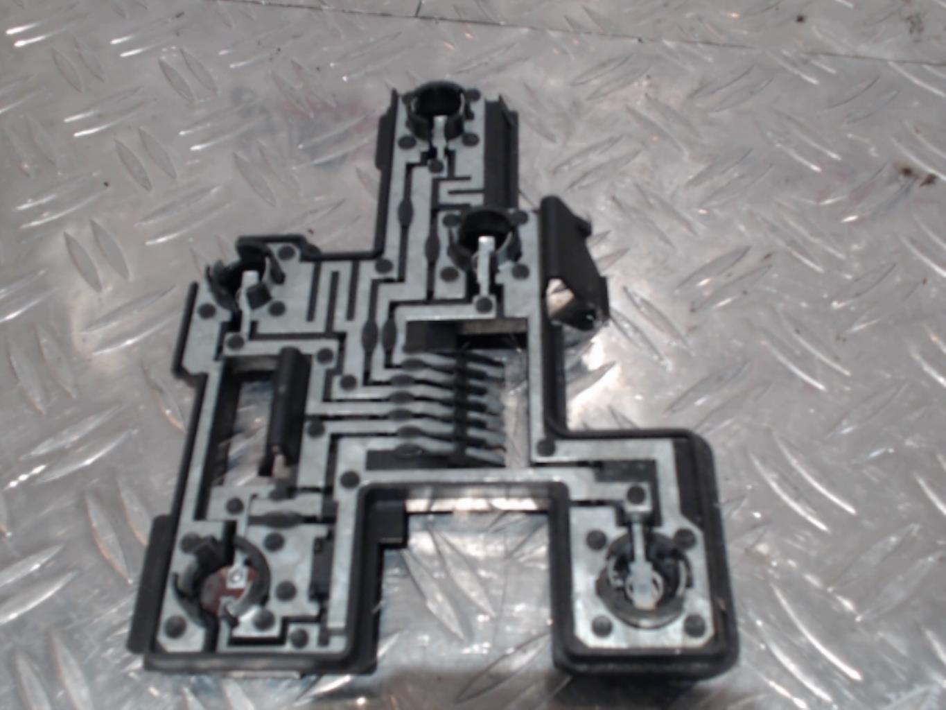 Base portalampade fanale posteriore destro OPEL VECTRA B PHASE 2 Diésel - 1