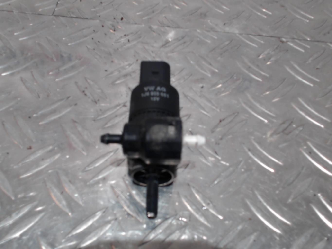 Pompe lave glace avant AUDI A3 1 PHASE 2 Diesel - 1